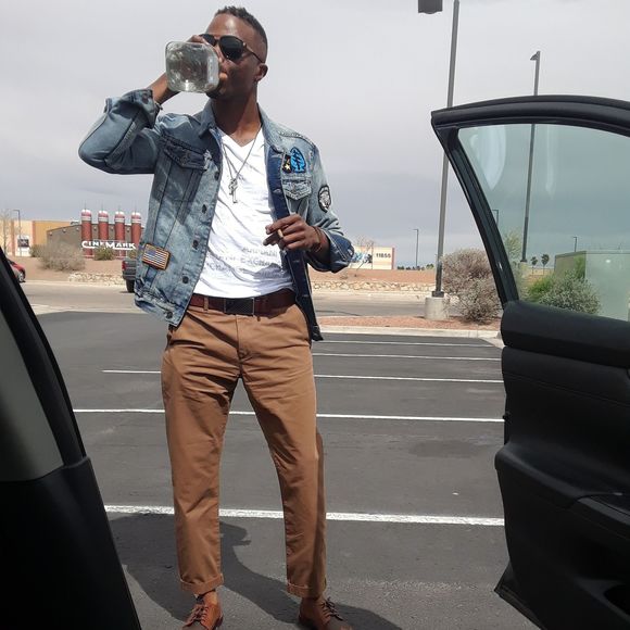 Meet your Posher, Junebug - Picture 1 of 1